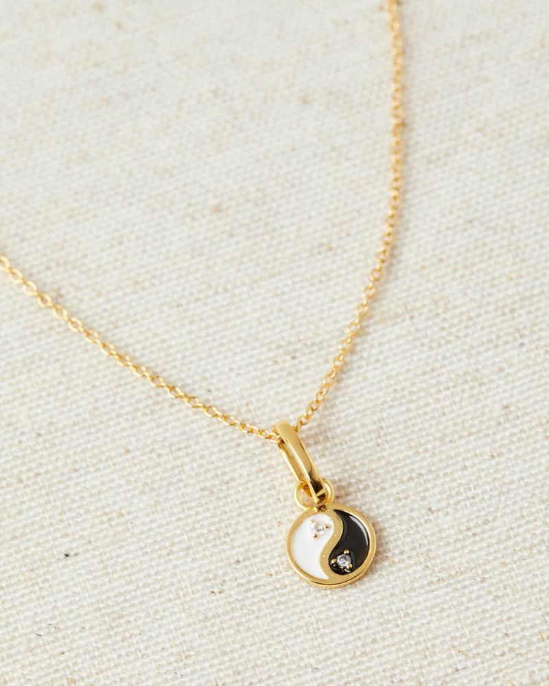 Gold Alohas Ying Yang Women's Necklace | EPCXB2308