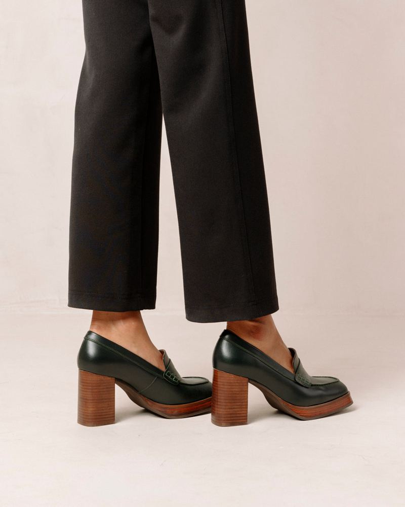 Green Alohas Busy Leather Women's Loafers | HTQIB2849