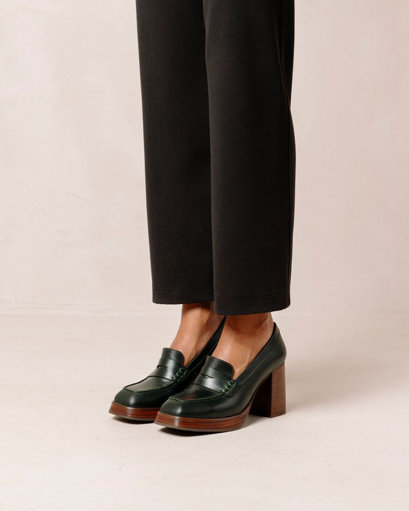 Green Alohas Busy Leather Women's Loafers | HTQIB2849