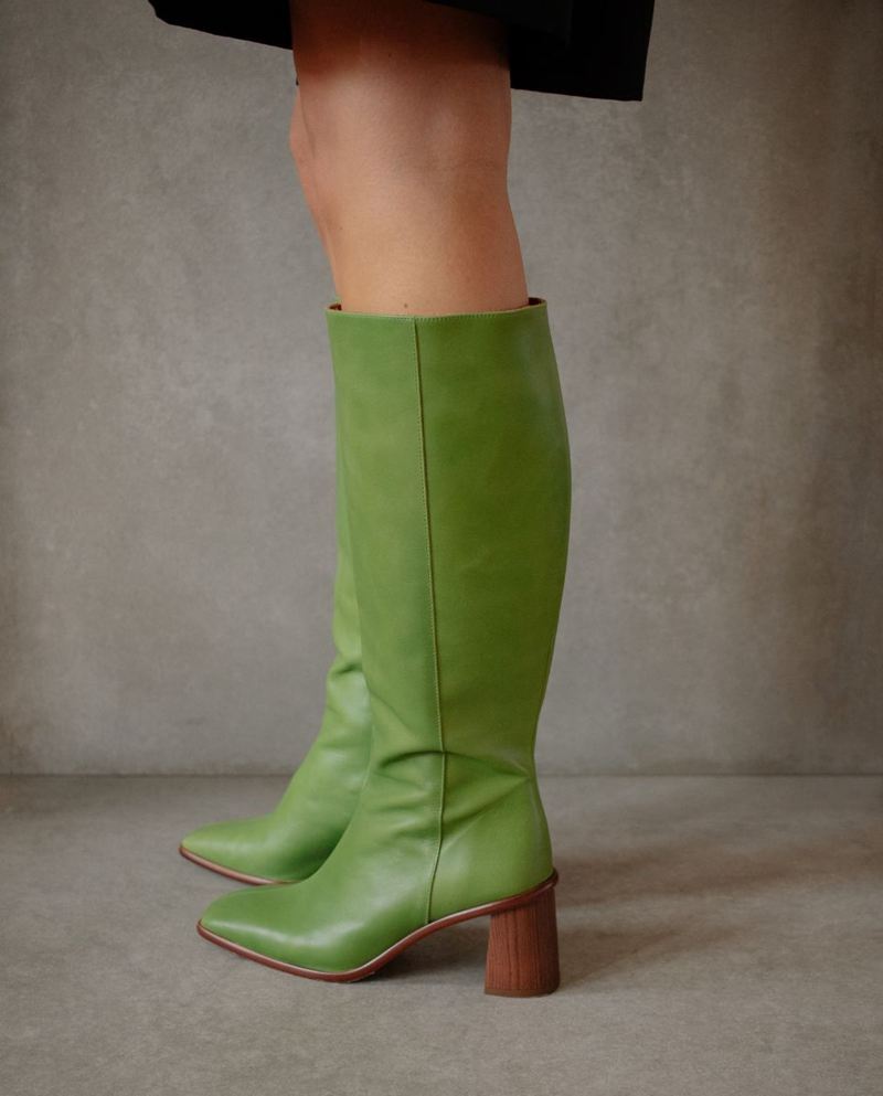 Green Alohas East Leather Women's Knee-High Boots | AEWDJ2918