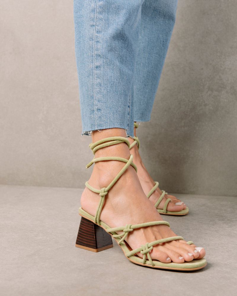 Green Alohas Goldie Leather Women's Sandals | SHXWR1726