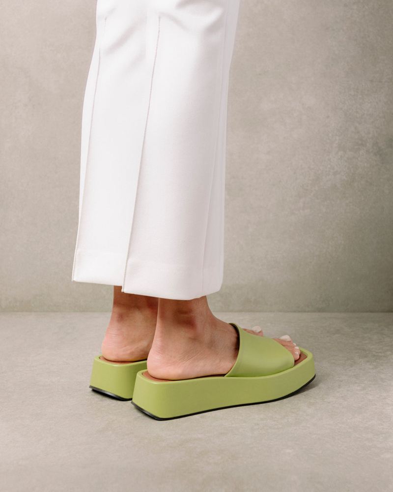 Green Alohas Janice Women's Sandals | MTONA3917