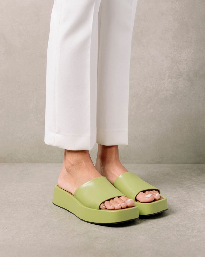 Green Alohas Janice Women's Sandals | MTONA3917