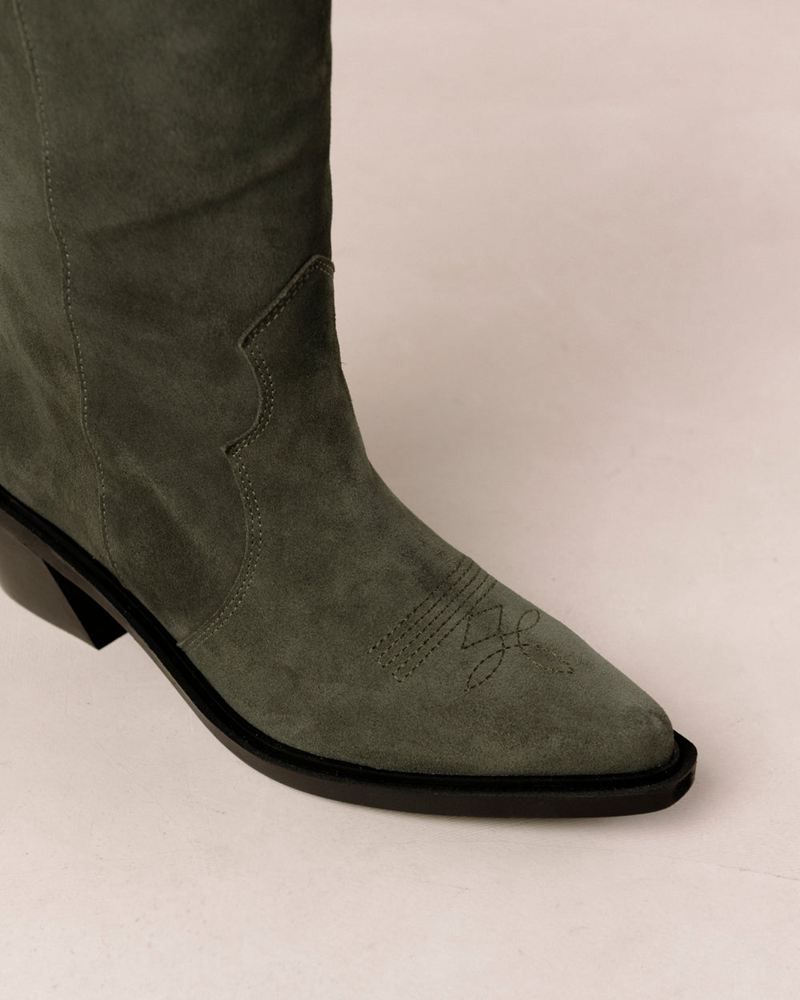 Green Alohas Mount Leather Women's Cowboy Boots | GHTIL9458