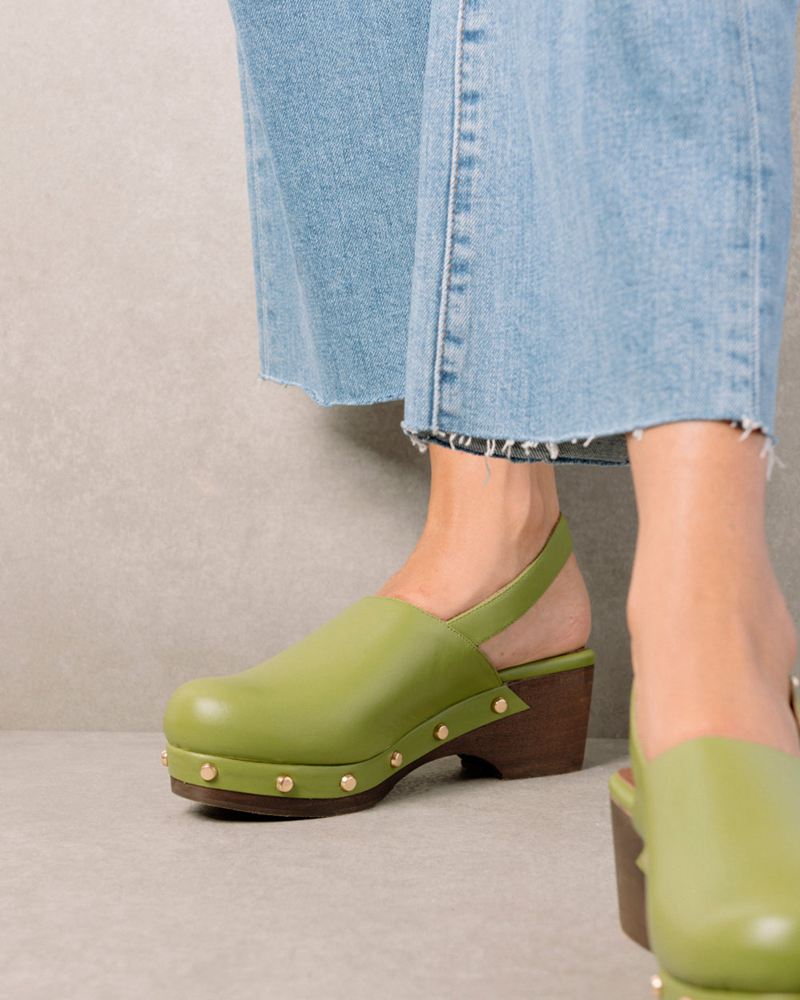 Green Alohas Vinyl Leather Women's Mules | SKLYQ0916