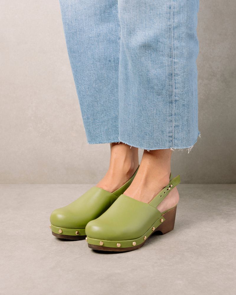 Green Alohas Vinyl Leather Women's Mules | SKLYQ0916