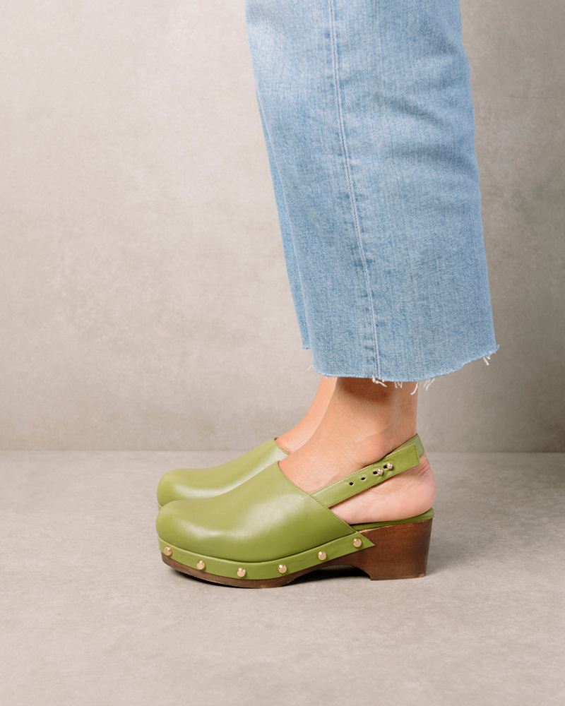 Green Alohas Vinyl Leather Women's Mules | SKLYQ0916