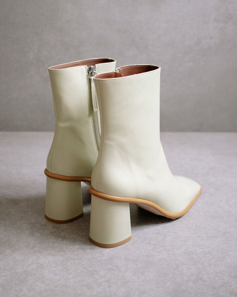 Light Green Alohas West Cape Leather Women's Ankle Boots | OZDHV3876