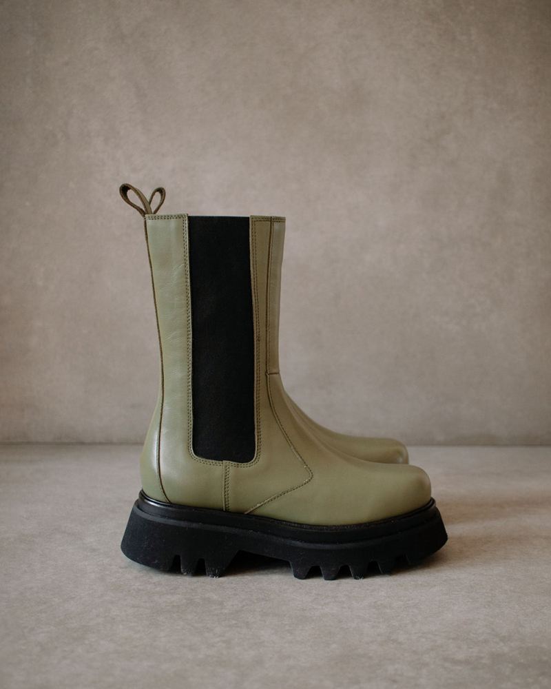 Olive Alohas All Rounder Leather Women's Chelsea Boots | FMBRG2836