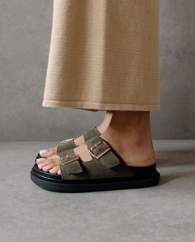 Olive Alohas Buckle Strap Women's Sandals | JXEVC6479