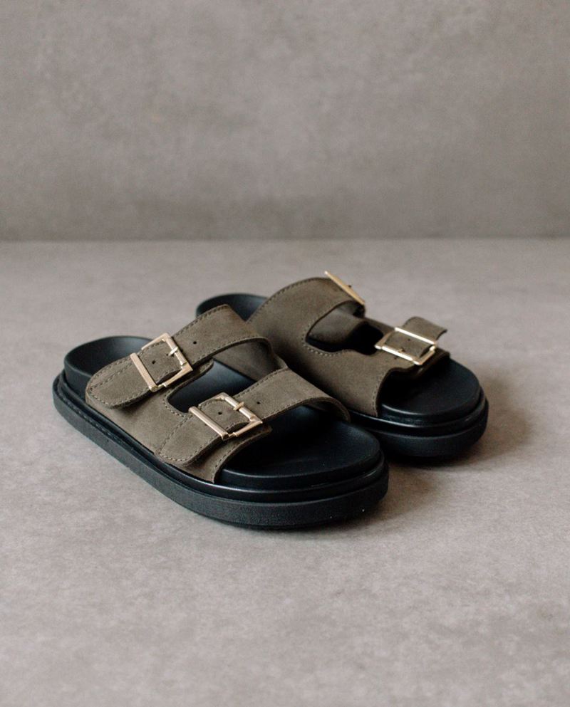 Olive Alohas Buckle Strap Women's Sandals | JXEVC6479