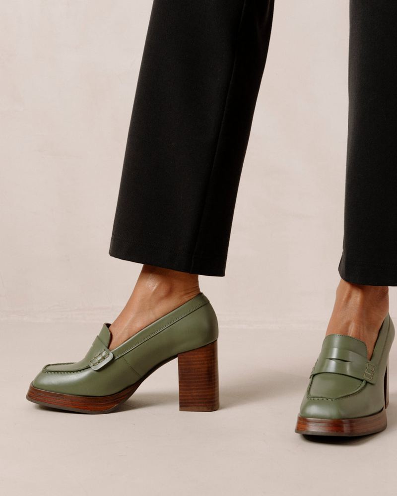 Olive Alohas Busy Leather Women's Loafers | JNCBZ1453