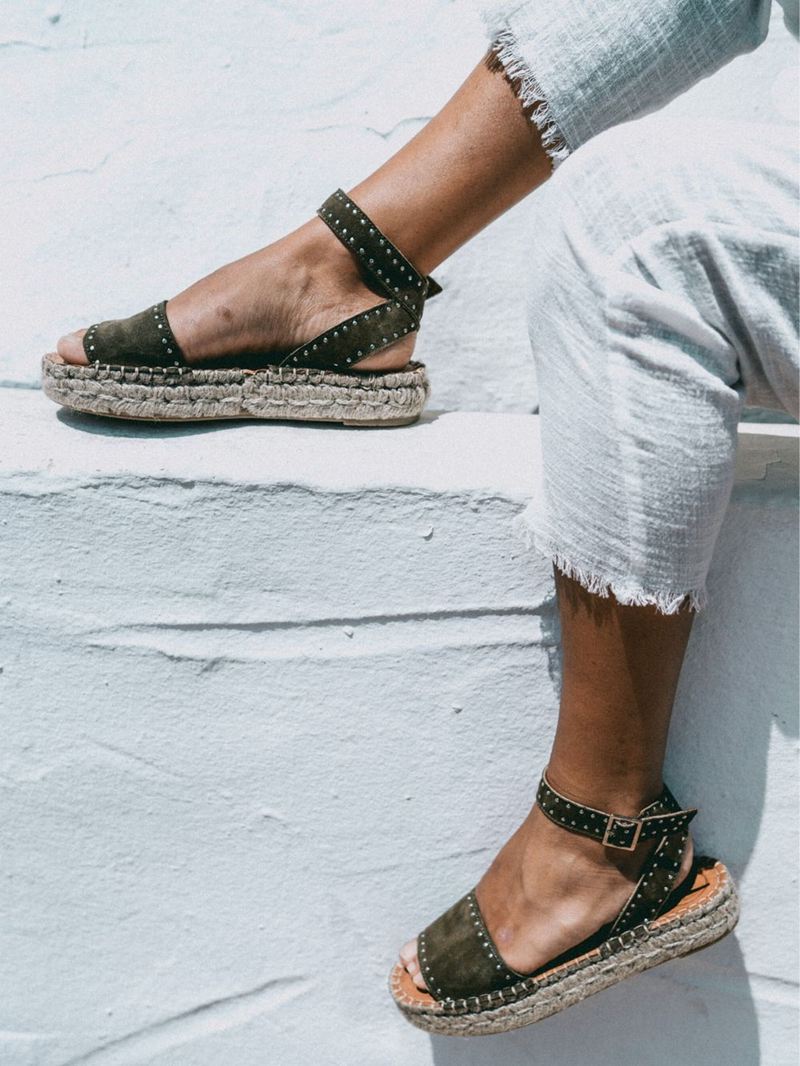 Olive Alohas Rome Studded Women's Espadrilles | MQLTA7590