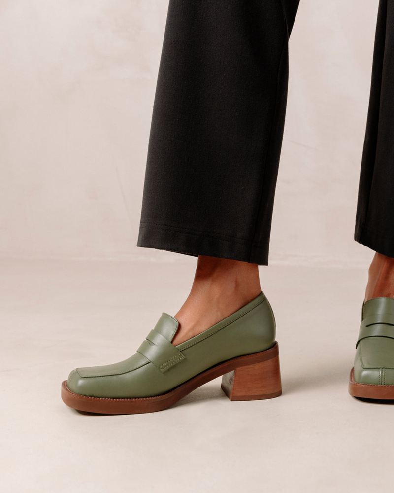 Olive Alohas Roxanne Leather Women's Loafers | JPDGC4827