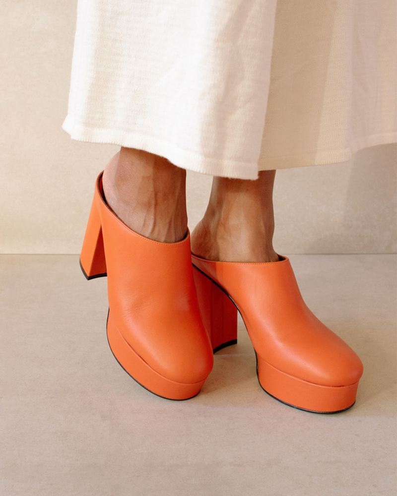 Orange Alohas Clock Out Women's Mules | LMCAF4708