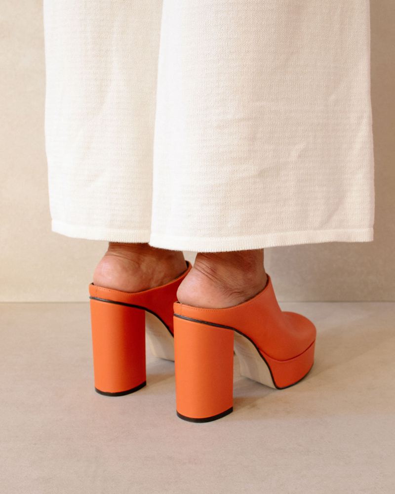 Orange Alohas Clock Out Women's Mules | LMCAF4708