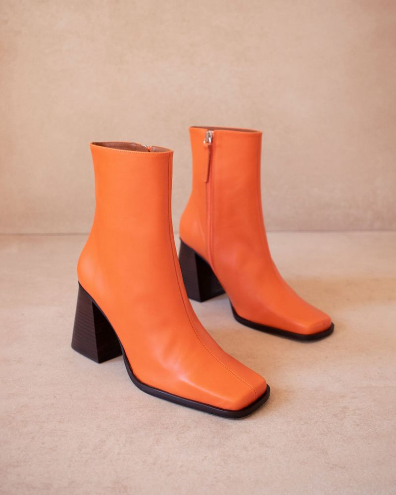 Orange Alohas South Leather Women's Ankle Boots | BUIAC5043