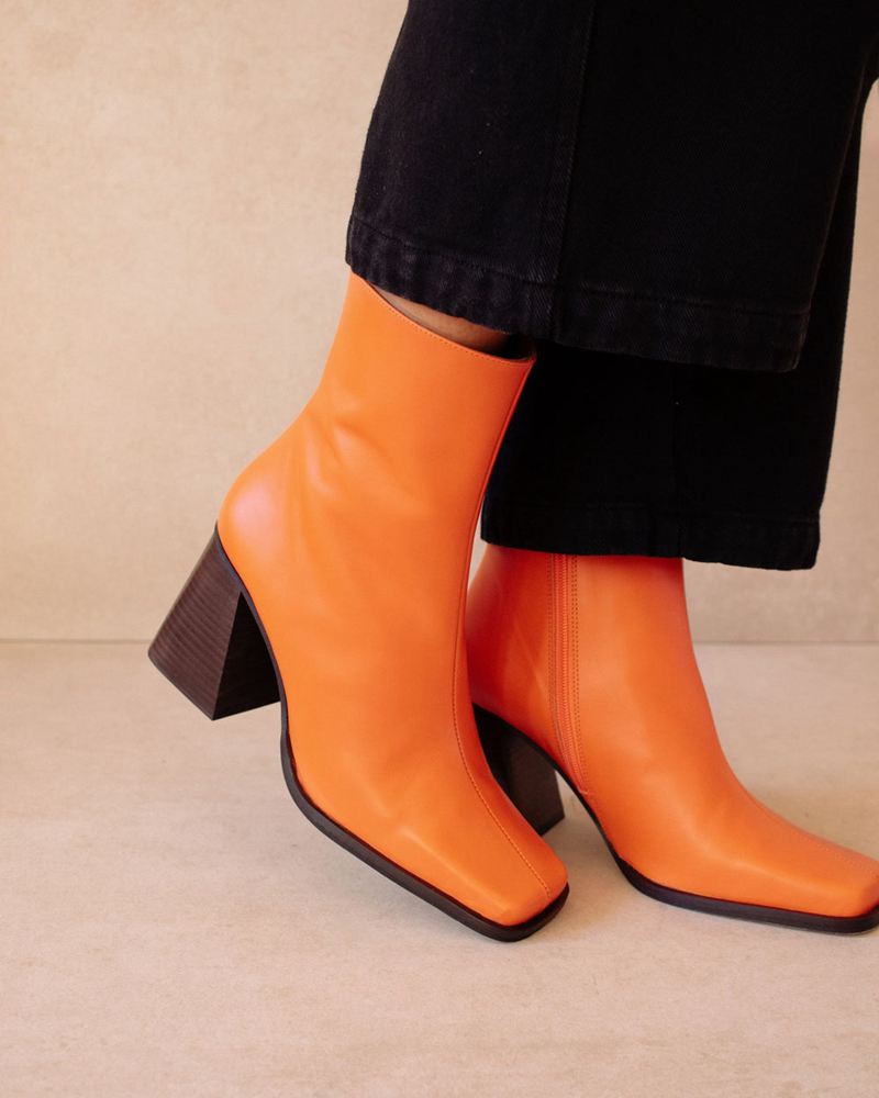 Orange Alohas South Leather Women\'s Ankle Boots | BUIAC5043