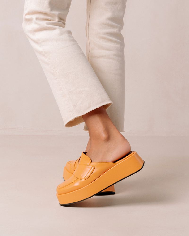 Orange Alohas Tempera Vegan Leather Women's Loafers | HVTUW6052