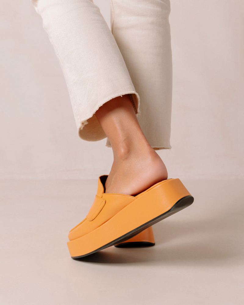 Orange Alohas Tempera Vegan Leather Women's Loafers | HVTUW6052