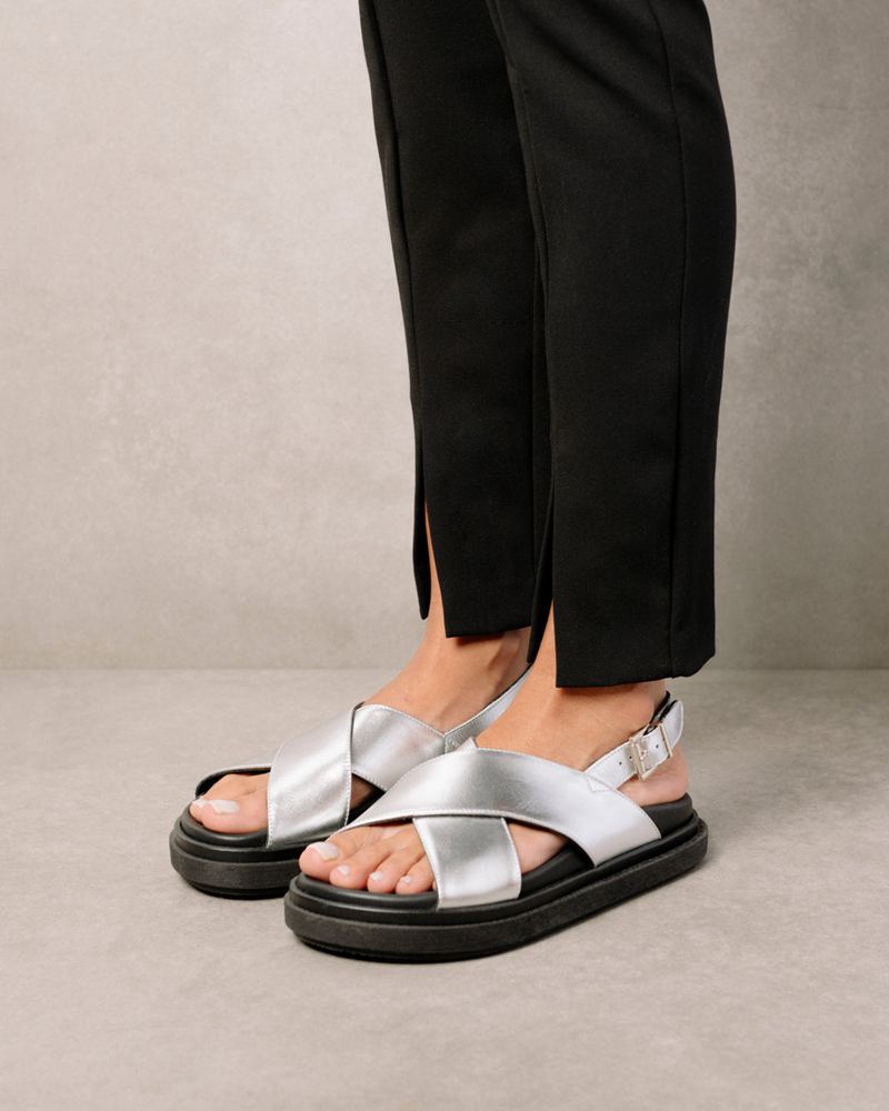 Silver Alohas Marshmallow Leather Women's Sandals | DNSFC1738