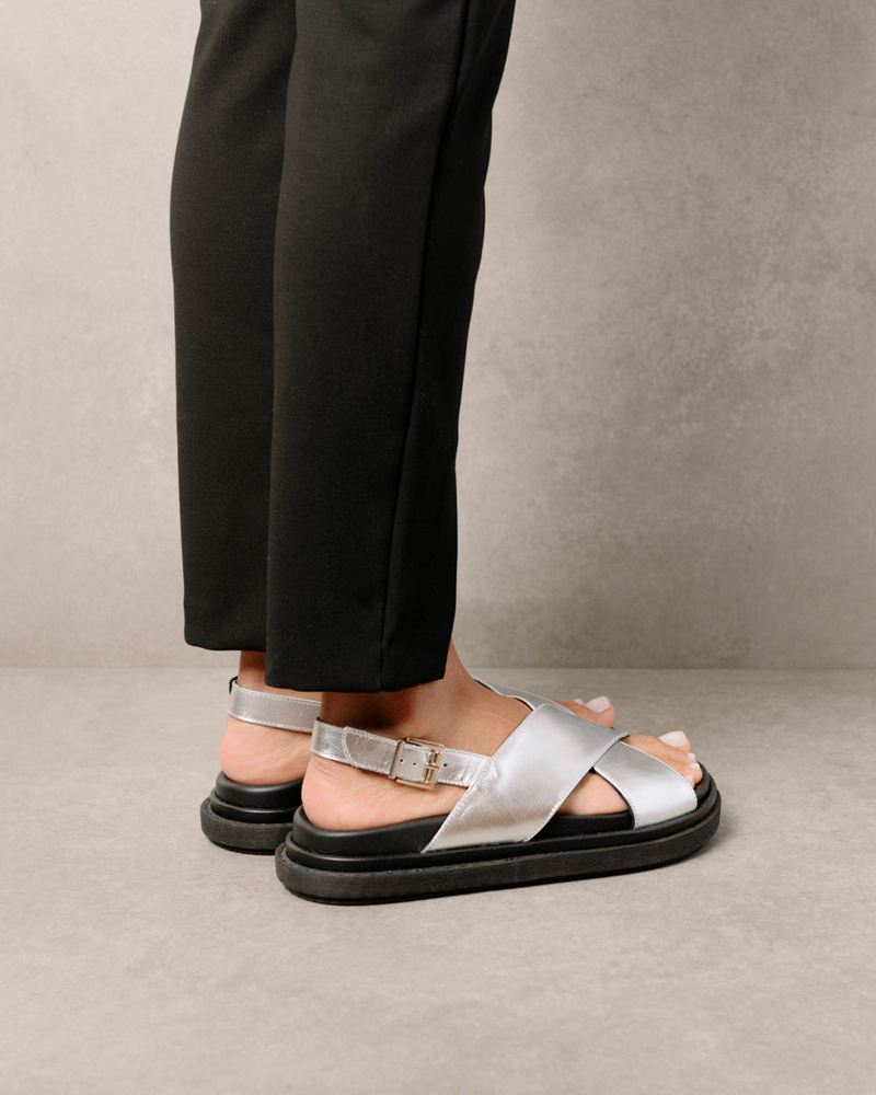 Silver Alohas Marshmallow Leather Women's Sandals | DNSFC1738