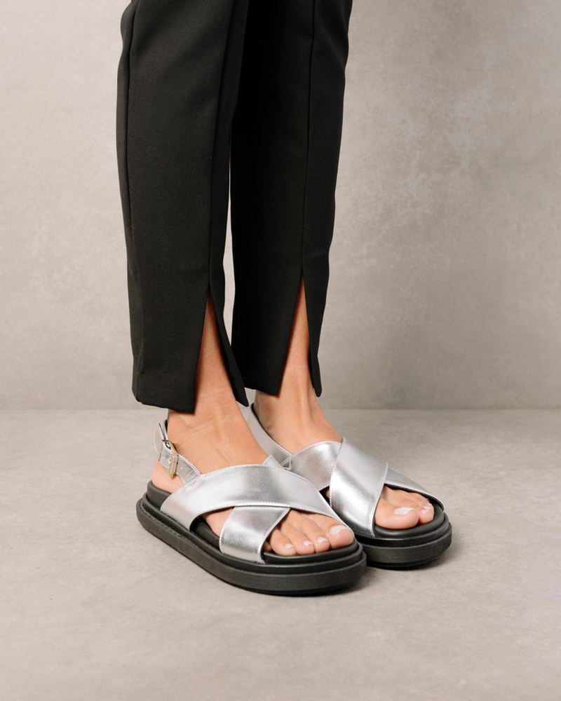 Silver Alohas Marshmallow Leather Women's Sandals | DNSFC1738