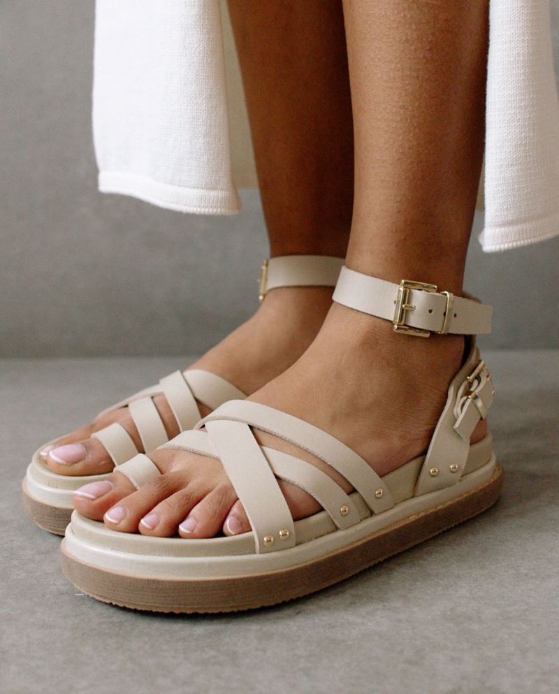 White Alohas Buckle Up Leather Women's Sandals | RVFEA6507