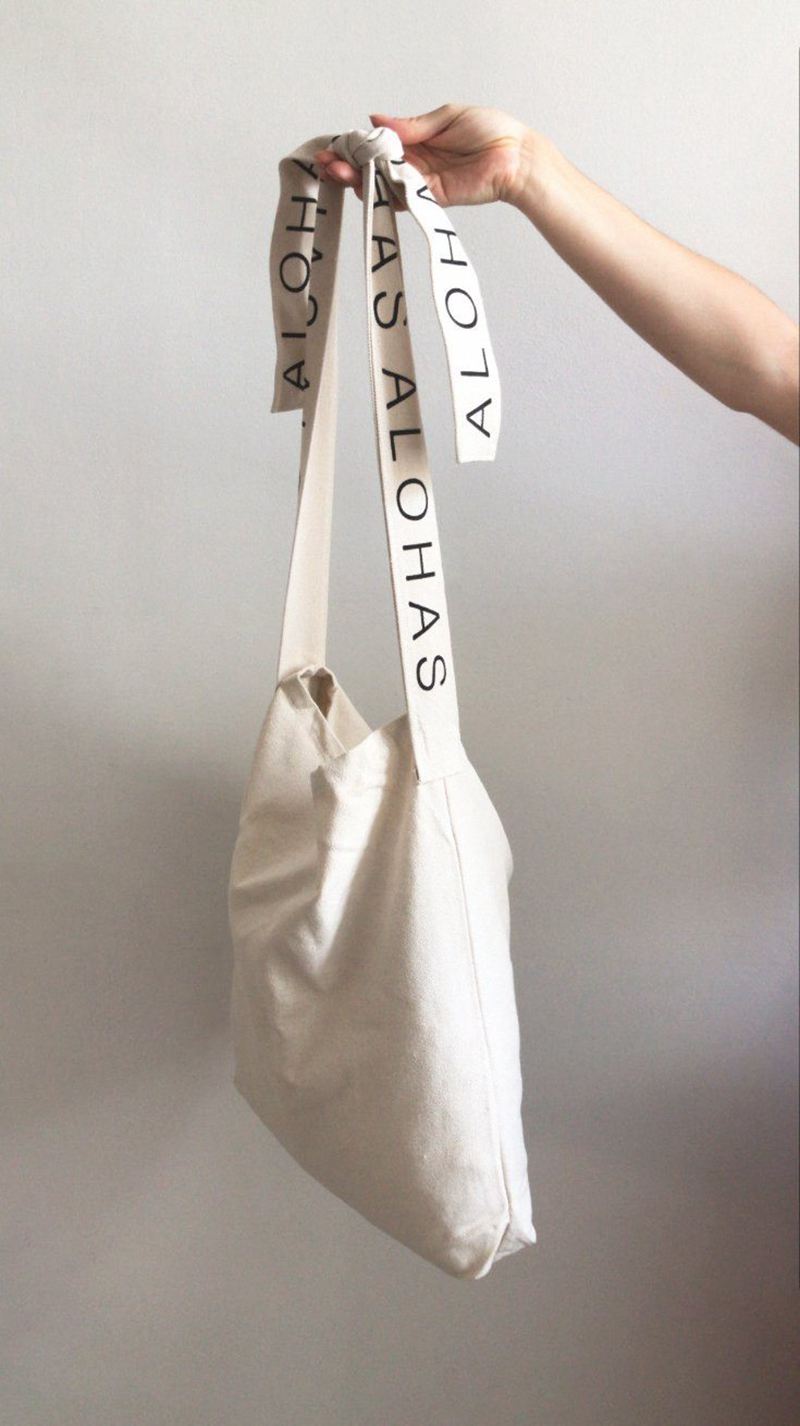 White Alohas Canvas Tote Women's Bags | SRUEG7245