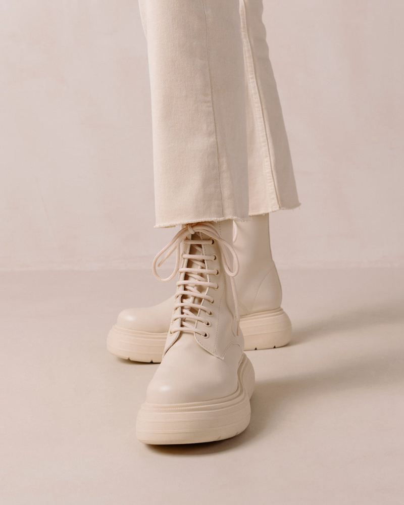 White Alohas Gouache Vegan Leather Women's Combat Boots | JMFWC0168