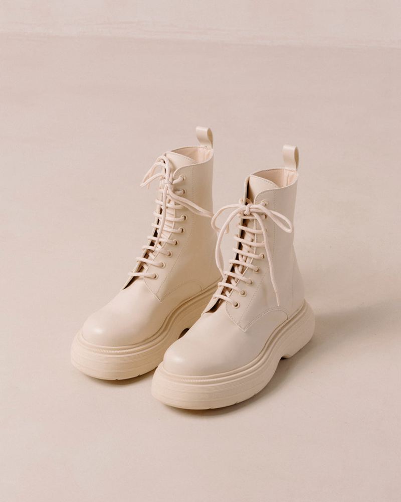 White Alohas Gouache Vegan Leather Women's Combat Boots | JMFWC0168