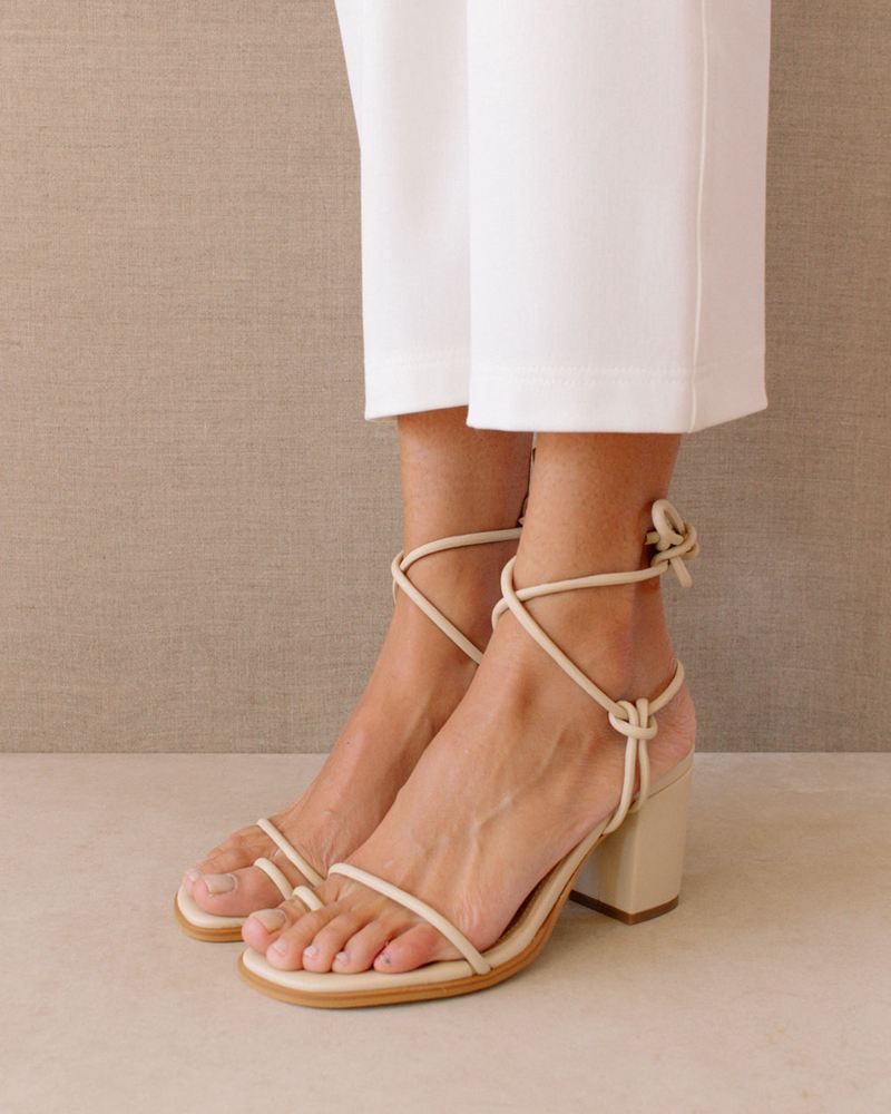 White Alohas Grace Vegan Leather Women's Sandals | KJLQI7561