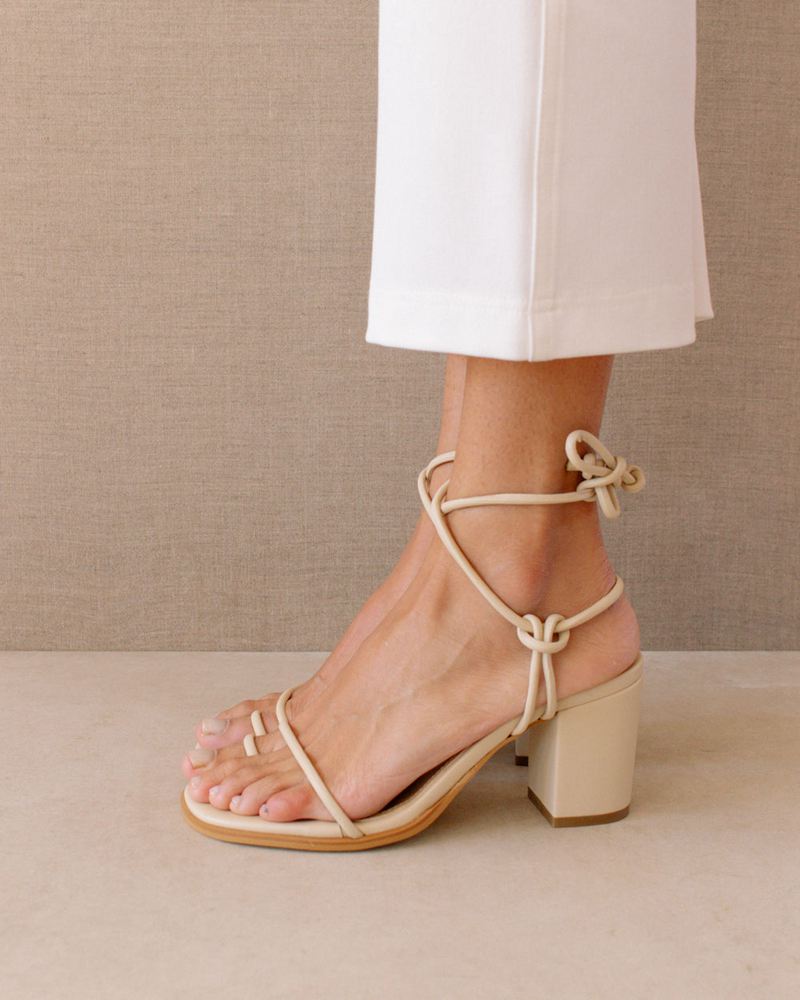 White Alohas Grace Vegan Leather Women's Sandals | KJLQI7561