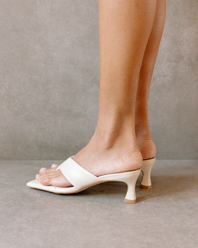 White Alohas Jolla Vegan Leather Women's Sandals | EJQOW3602