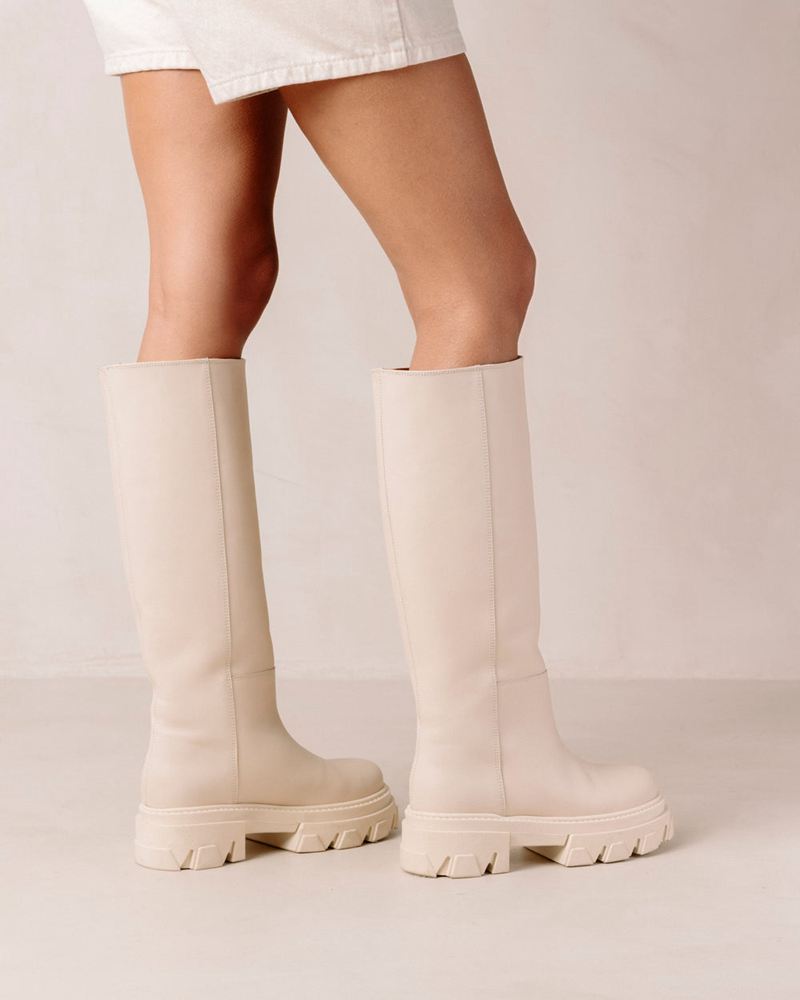 White Alohas Katiuska Leather Women's Knee-High Boots | BPTGL3502