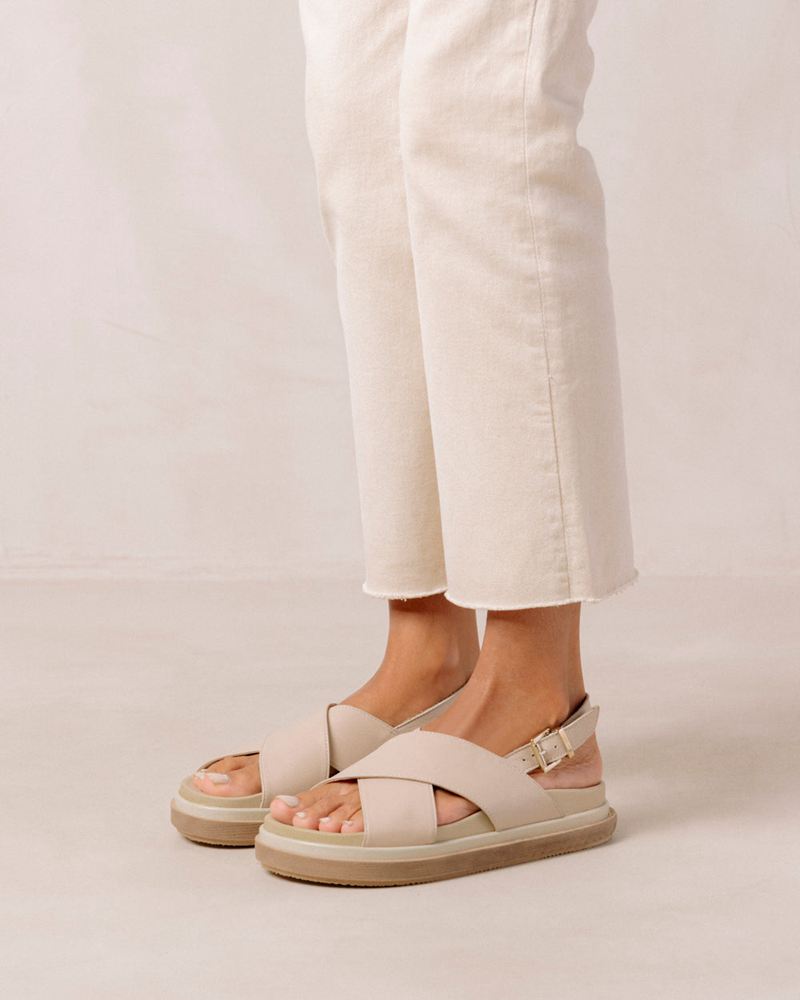 White Alohas Marshmallow Women's Sandals | JRBNT9318