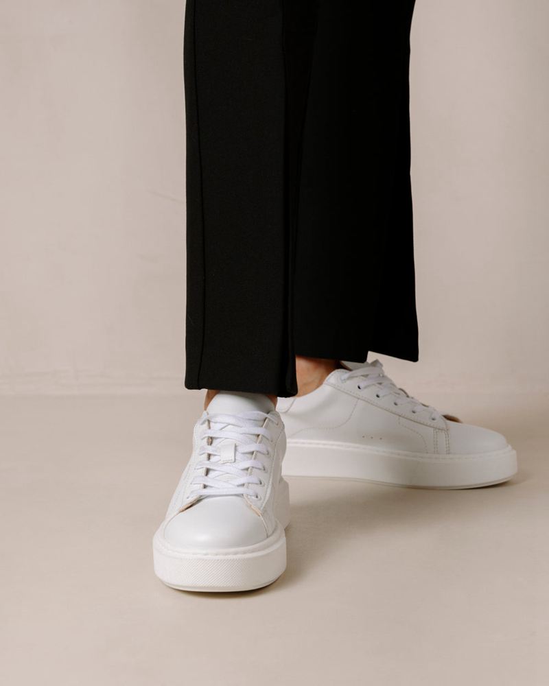 White Alohas Tb.65 Vegan Leather Women's Sneakers | WIVPF9512