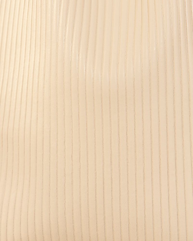 White Alohas The L Pleated Leather Women's Bags | QLSBG2167