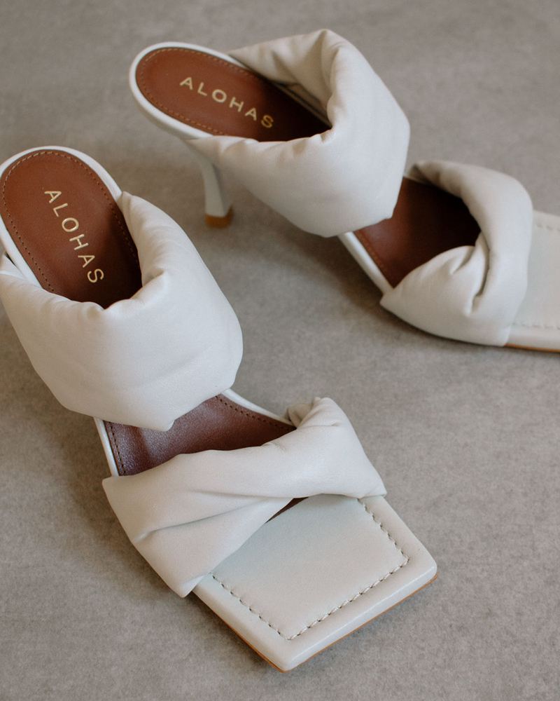 White Alohas Twist Strap Leather Women's Mules | WKBHT2013