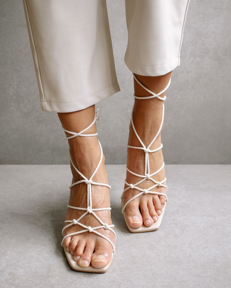 White Alohas Unique Laced Women's Heels | ZGAVO6143