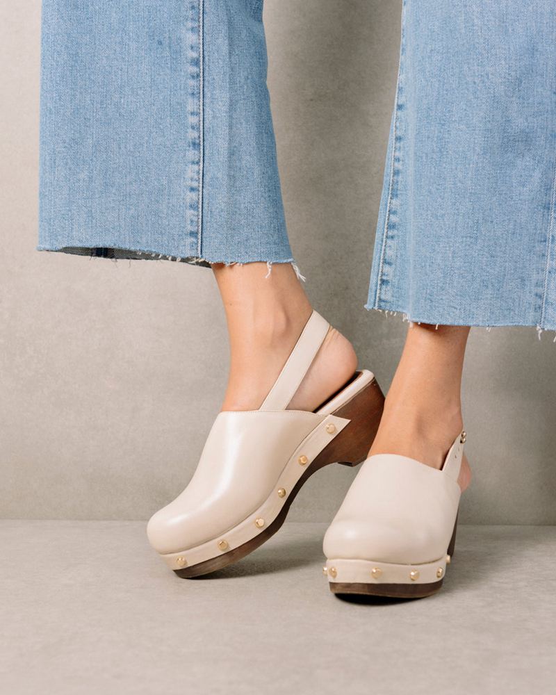 White Alohas Vinyl Leather Women's Mules | EAPDL4290