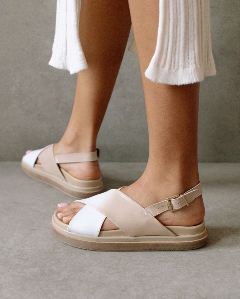 White/Beige Alohas Marshmallow Women's Sandals | UIFMW0789