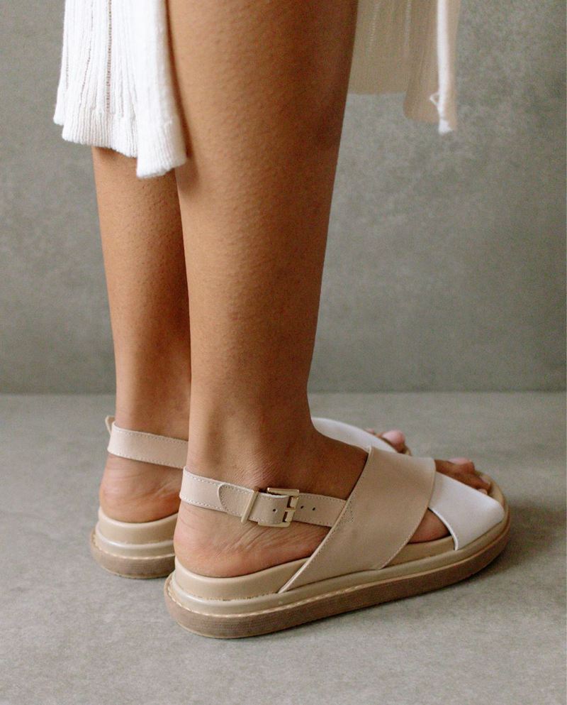 White/Beige Alohas Marshmallow Women's Sandals | UIFMW0789