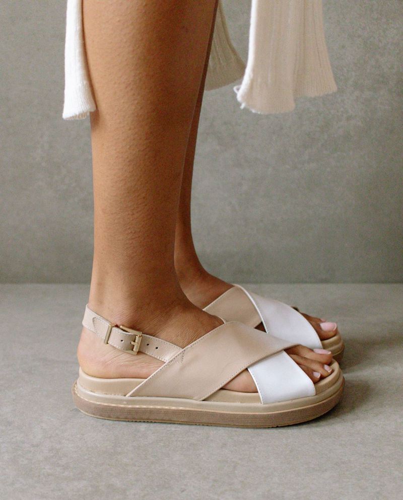 White/Beige Alohas Marshmallow Women's Sandals | UIFMW0789