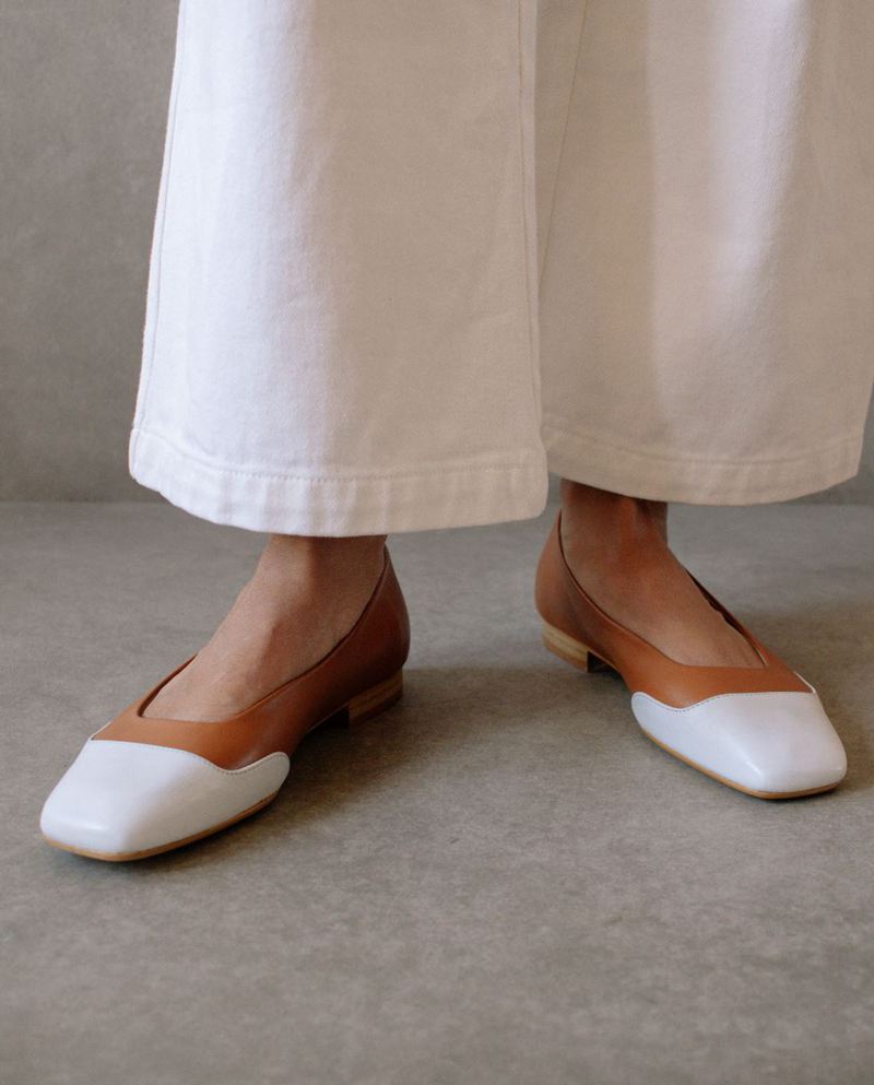 White/Brown Alohas Salty Women's Ballet Flats | SOZLT4561