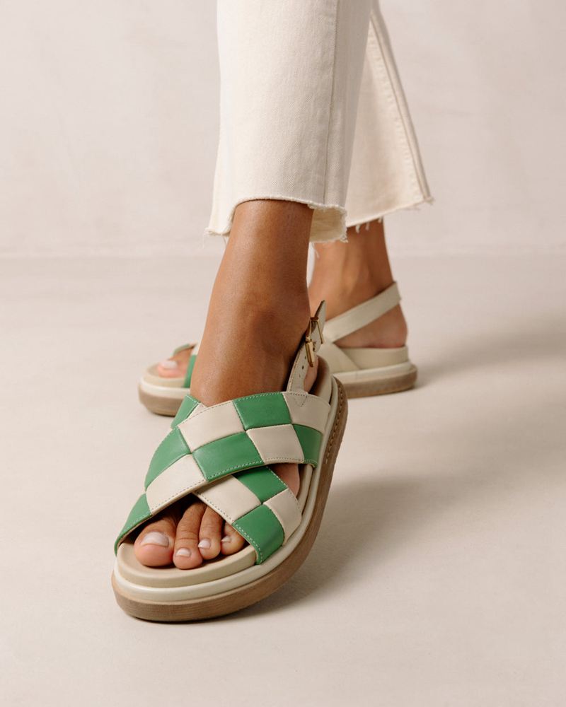 White/Green Alohas Marshmallow Scacchi Women's Sandals | TQCWY6089