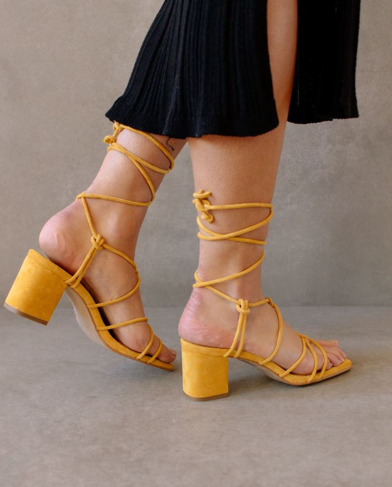 Yellow Alohas Paloma Women's Sandals | SMVOZ2496