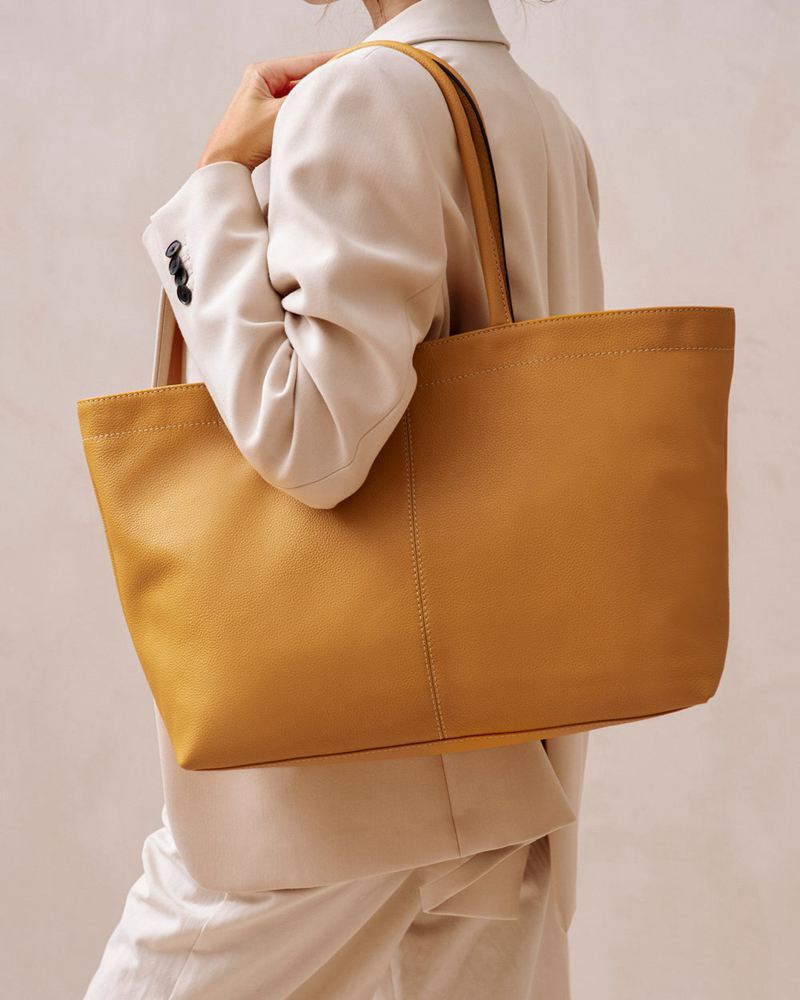 Yellow Alohas The F Leather Women's Bags | GUHYX2451